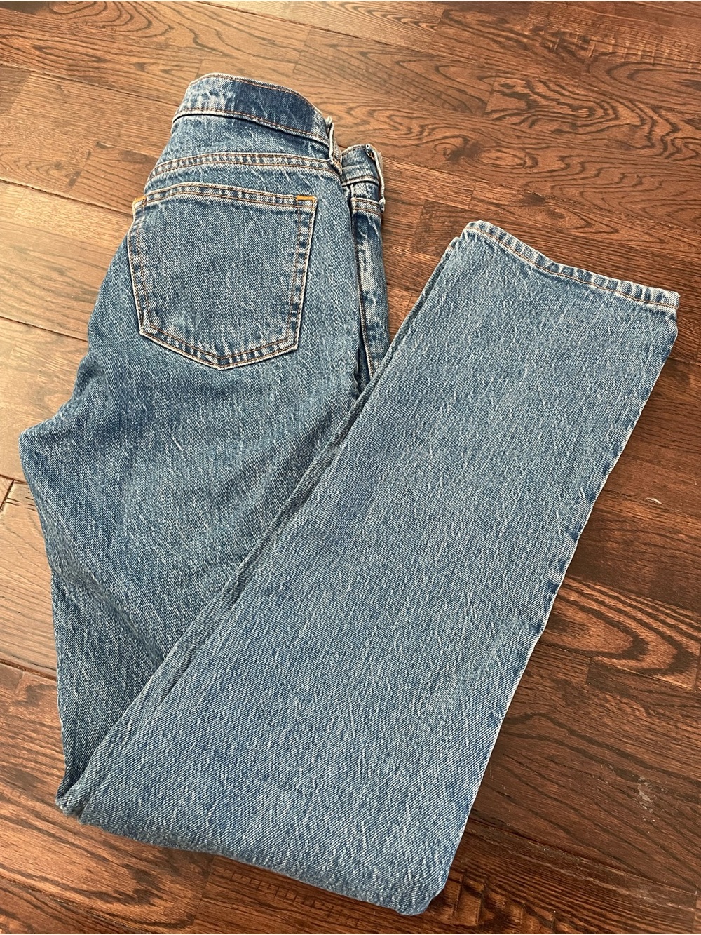 The 90’s Mid Rise Straight Jeans